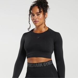 Gymshark Women's Black Long Sleeve Athletic Crop Top